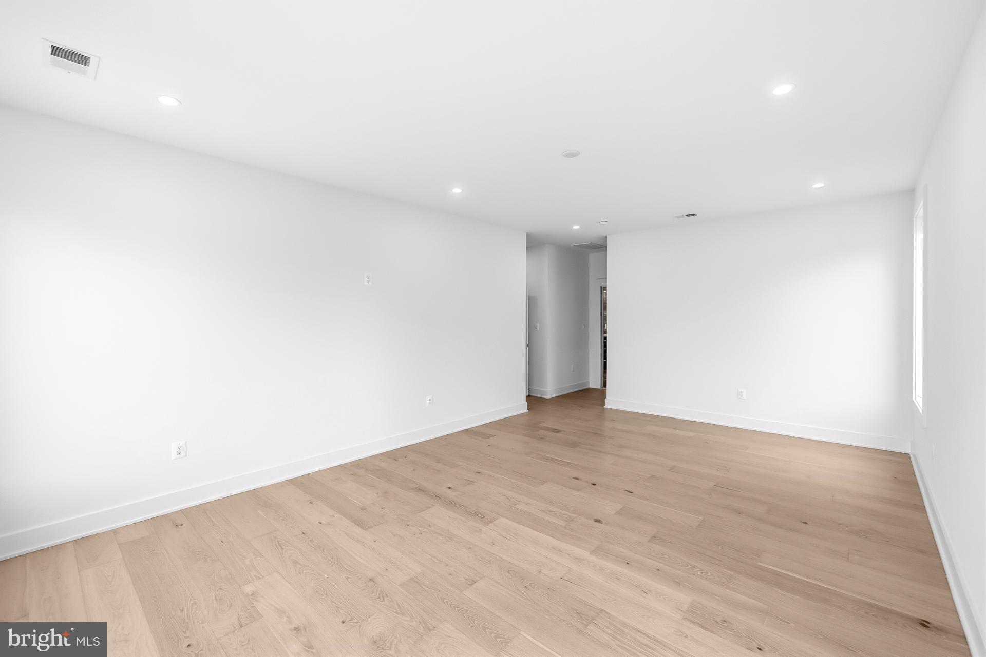 719 Meadow Lane Southwest Vienna, VA 22180 - Photo 48 of 118