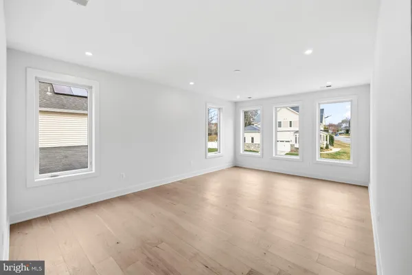 $2,485,000 | 719 Meadow Lane Southwest, Vienna, VA 22180