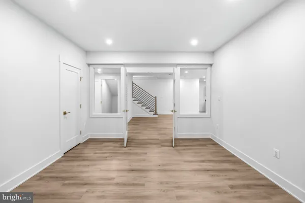 $2,485,000 | 719 Meadow Lane Southwest, Vienna, VA 22180