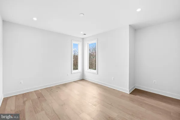 $2,485,000 | 719 Meadow Lane Southwest, Vienna, VA 22180