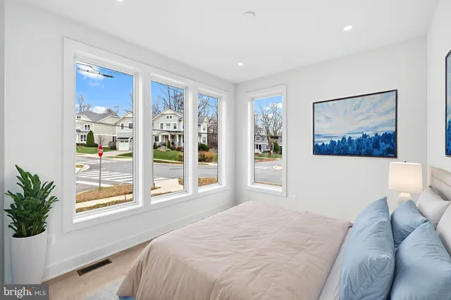 $2,485,000 | 719 Meadow Lane Southwest, Vienna, VA 22180