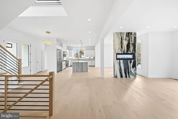 $2,485,000 | 719 Meadow Lane Southwest, Vienna, VA 22180