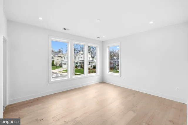 $2,485,000 | 719 Meadow Lane Southwest, Vienna, VA 22180