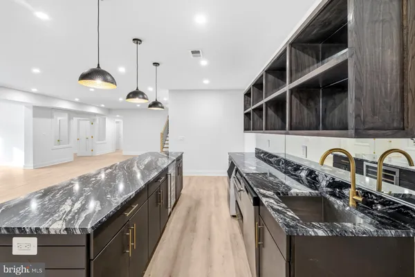 $2,485,000 | 719 Meadow Lane Southwest, Vienna, VA 22180