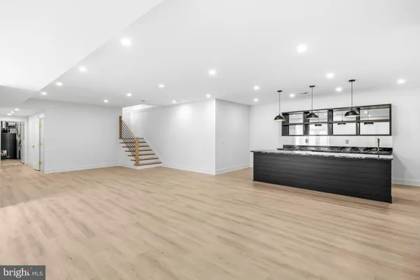 $2,485,000 | 719 Meadow Lane Southwest, Vienna, VA 22180