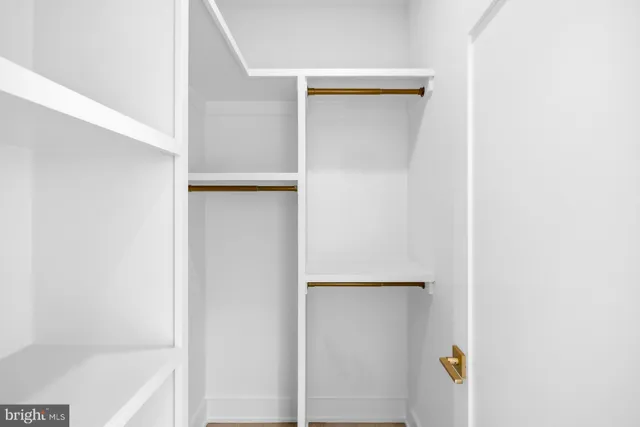 $2,485,000 | 719 Meadow Lane Southwest, Vienna, VA 22180