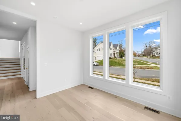 $2,485,000 | 719 Meadow Lane Southwest, Vienna, VA 22180