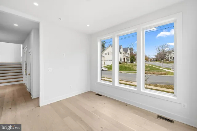 $2,485,000 | 719 Meadow Lane Southwest, Vienna, VA 22180