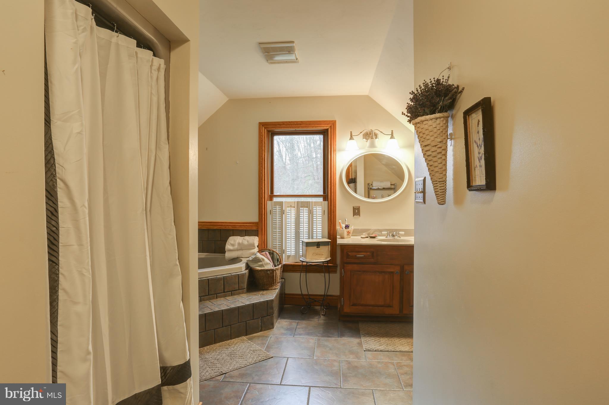 195 Pickett Road Dover, PA 17315 - Photo 23 of 50 Gallery Image 23