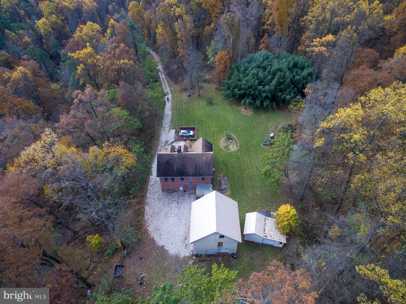 195 Pickett Road Dover, PA 17315 - Photo 4 of 50 Own a business; need in-laws quarters?
