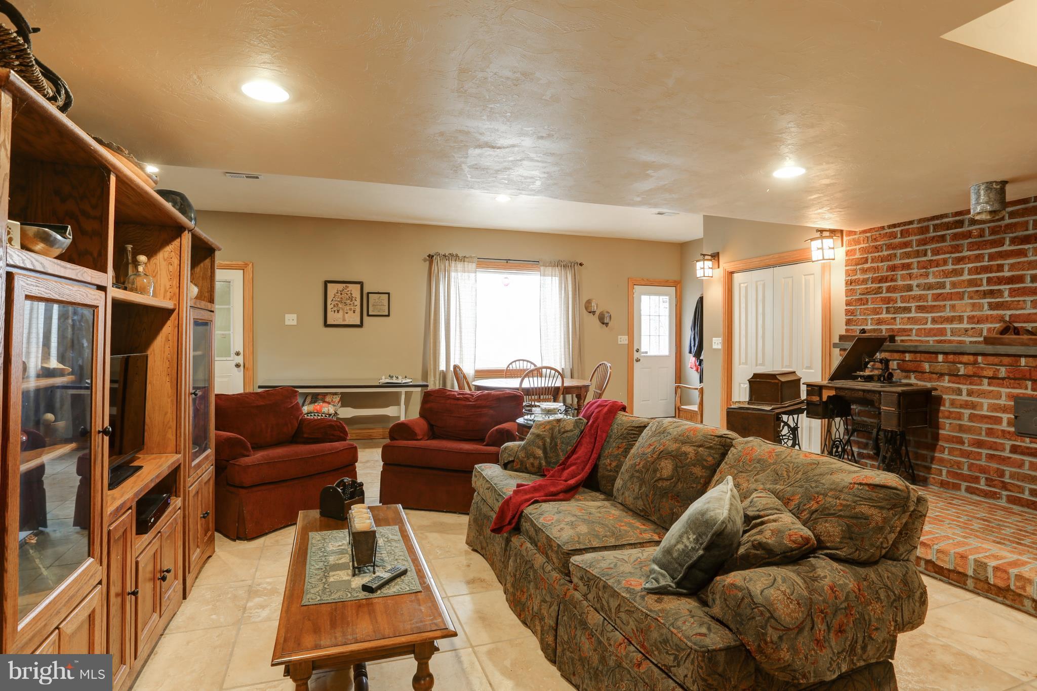 195 Pickett Road Dover, PA 17315 - Photo 37 of 50 Gallery Image 37