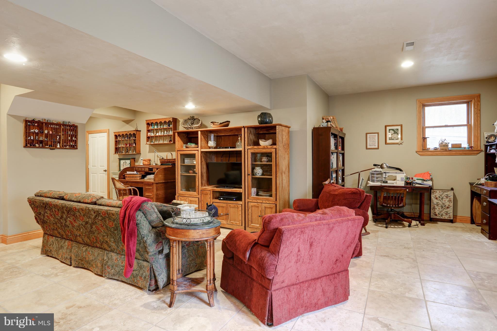 195 Pickett Road Dover, PA 17315 - Photo 38 of 50 Gallery Image 38