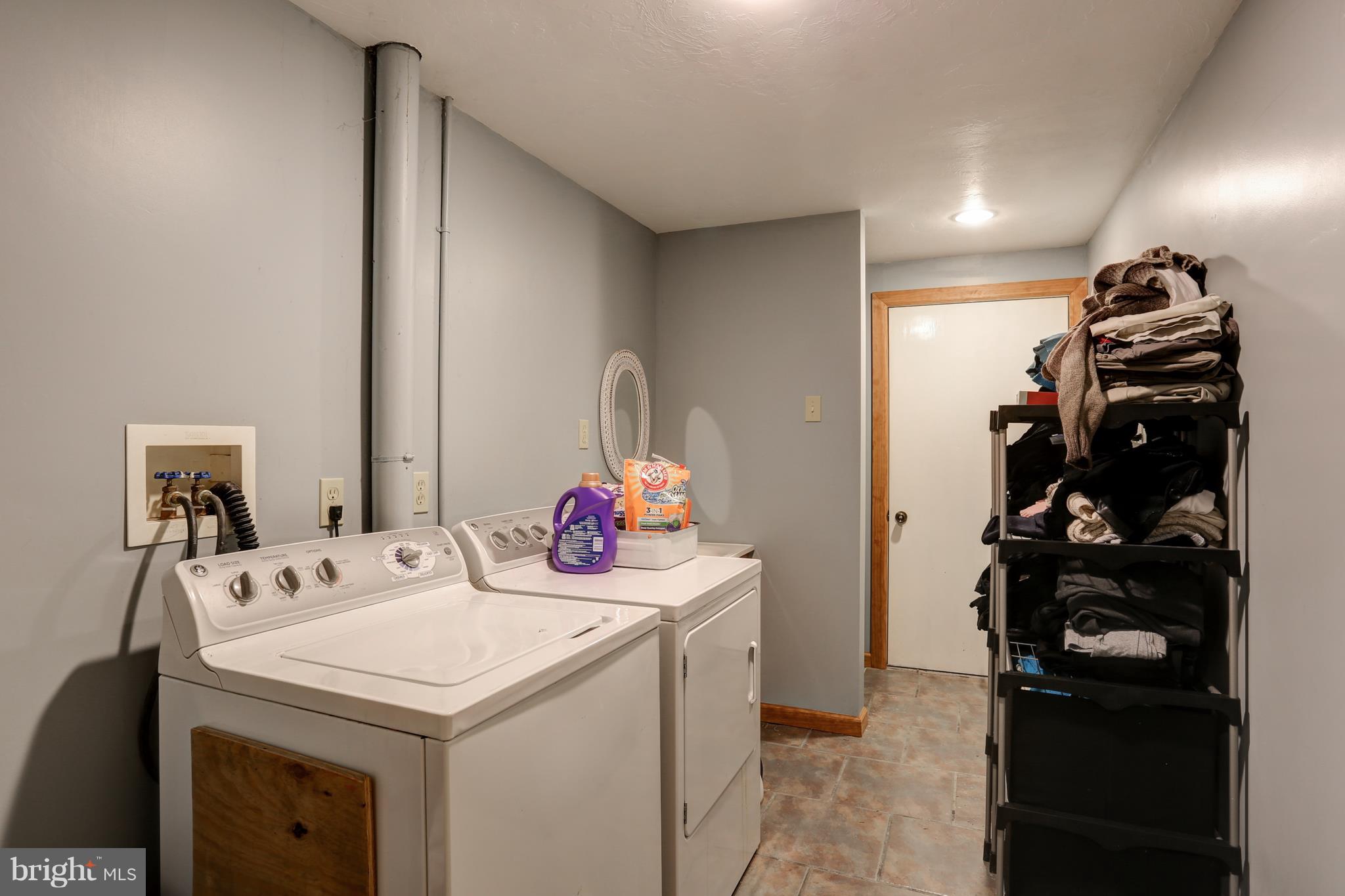 195 Pickett Road Dover, PA 17315 - Photo 39 of 50 Gallery Image 39