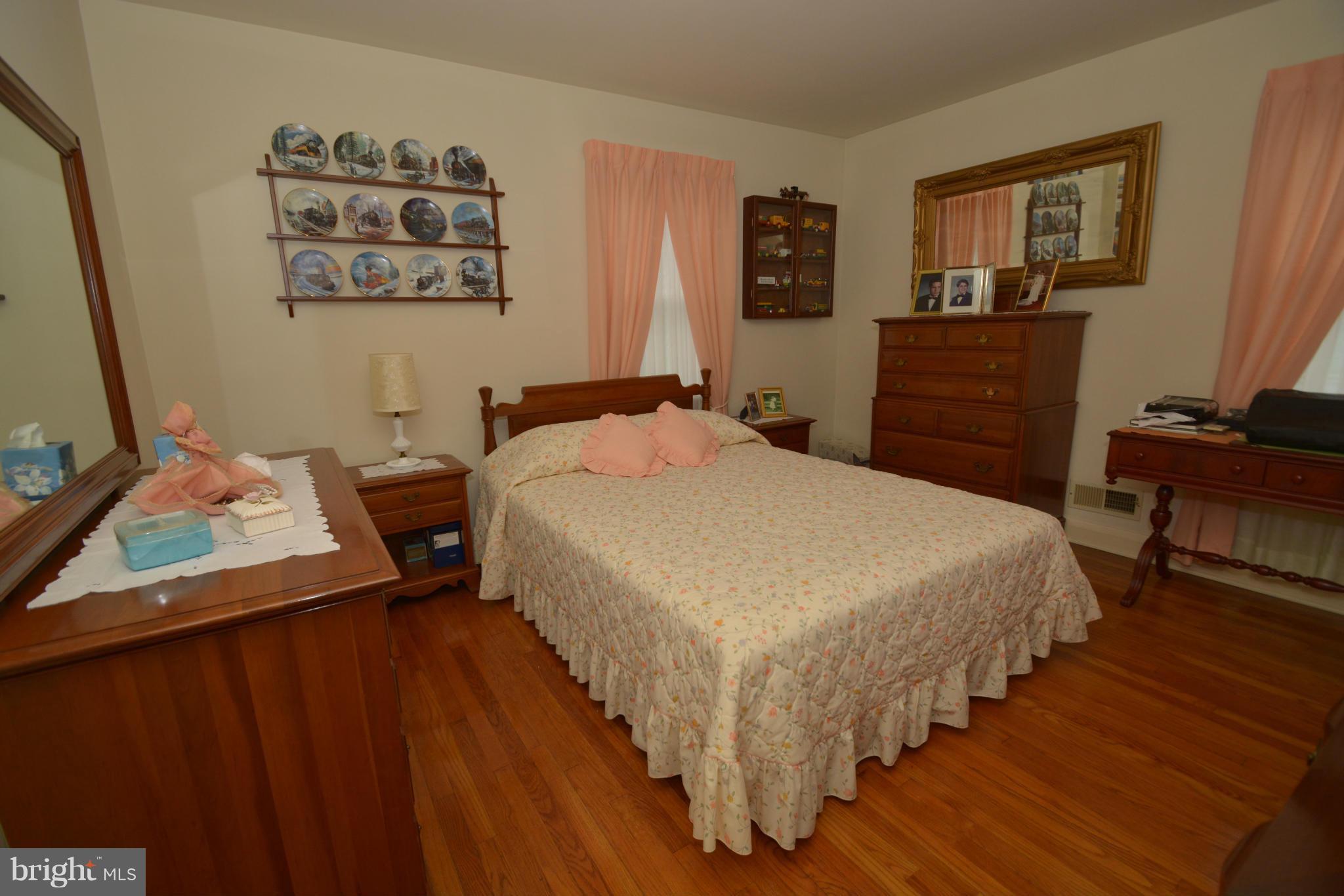 251 Gralan Road Baltimore, MD 21228 - Photo 12 of 24 Bath (Master)