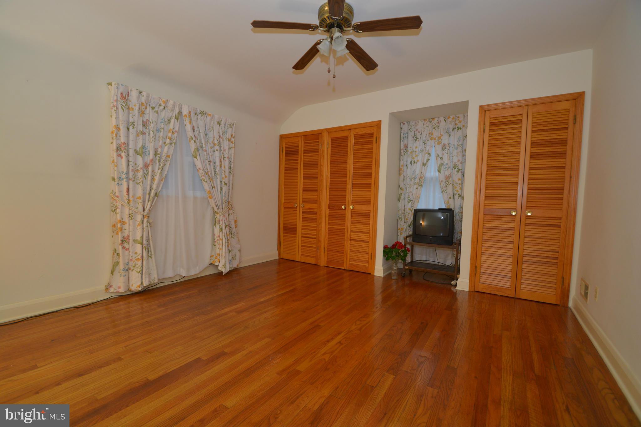 251 Gralan Road Baltimore, MD 21228 - Photo 13 of 24 Bedroom w/3 closets