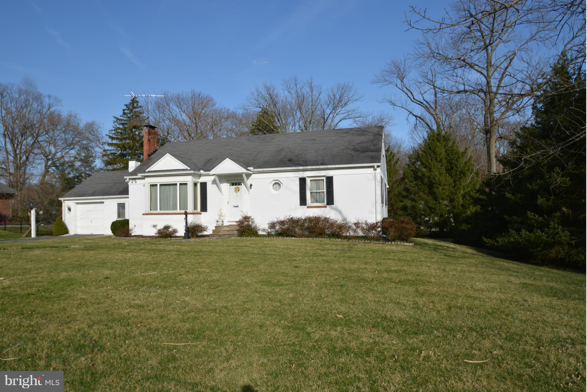 251 Gralan Road Baltimore, MD 21228 - Photo 3 of 24 Pretty setting, great yard!