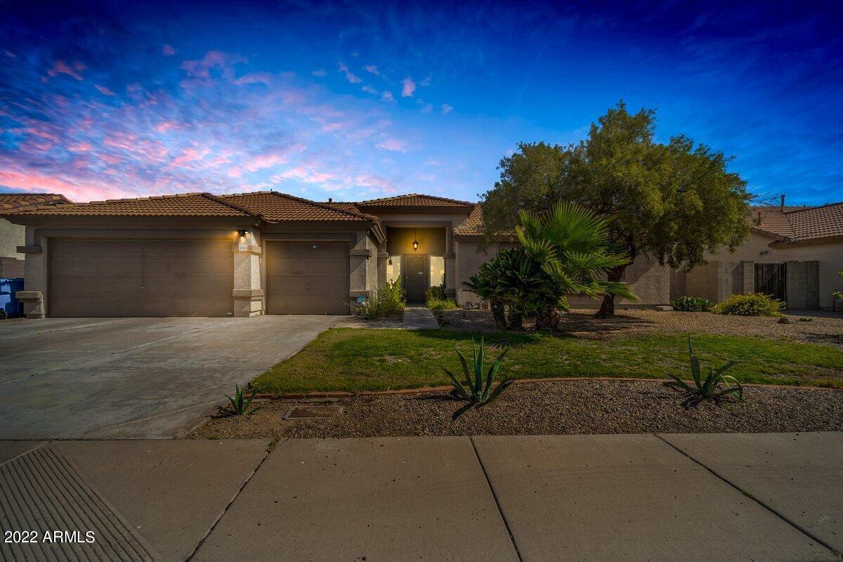1836 East Darrel Road Phoenix, AZ 85042 - Photo 4 of 28 front view of a house with a yard