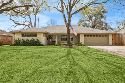 $699,000 | 9829 Pine Lake Drive, Houston, TX 77055