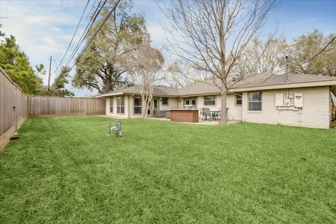 $699,000 | 9829 Pine Lake Drive, Houston, TX 77055