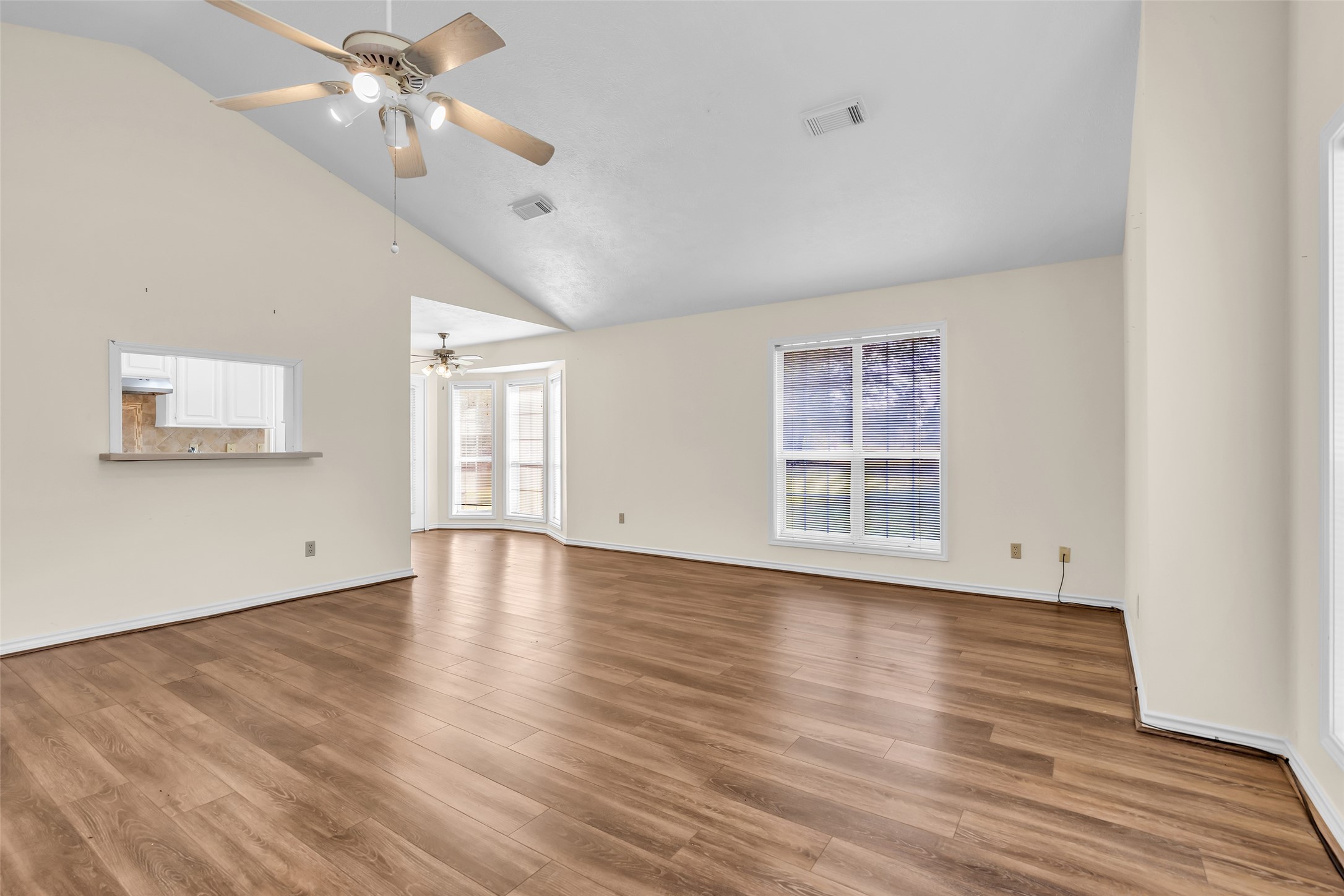 7 Lazy Spring Trinity, TX 75862 - Photo 7 of 25 Gallery Image 7