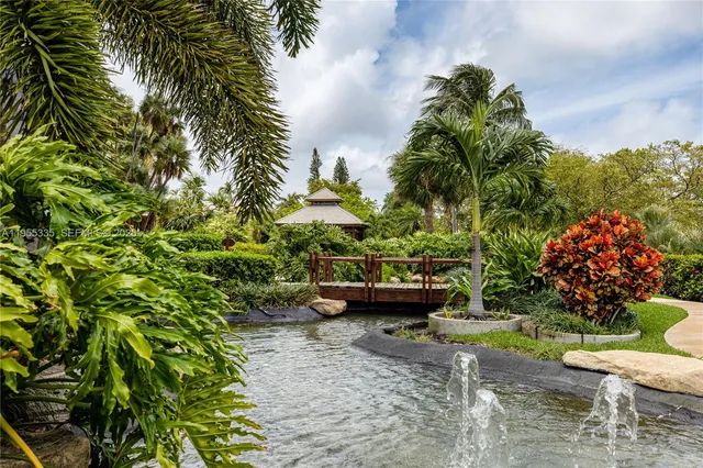 $435,000 | 1000 Quayside Terrace, Unit 1107, Miami, FL 33138