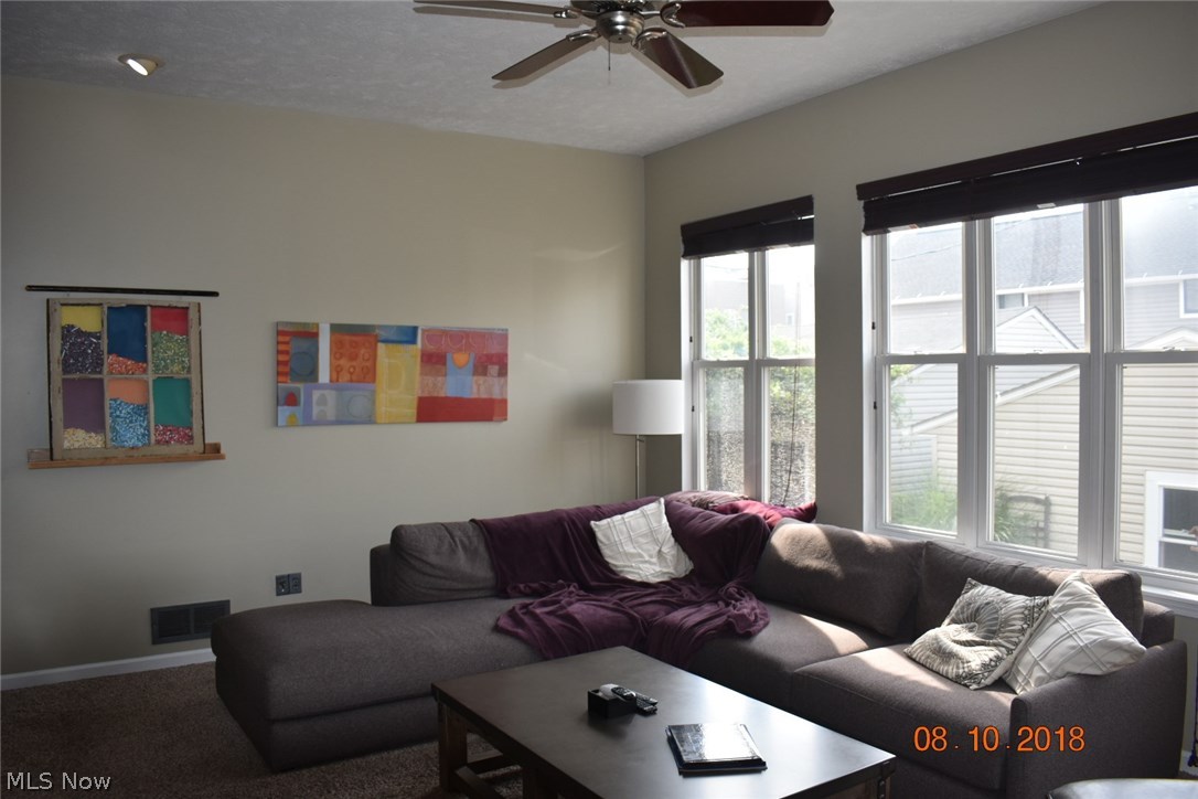 600 Literary Road Cleveland, OH 44113 - Photo 11 of 29