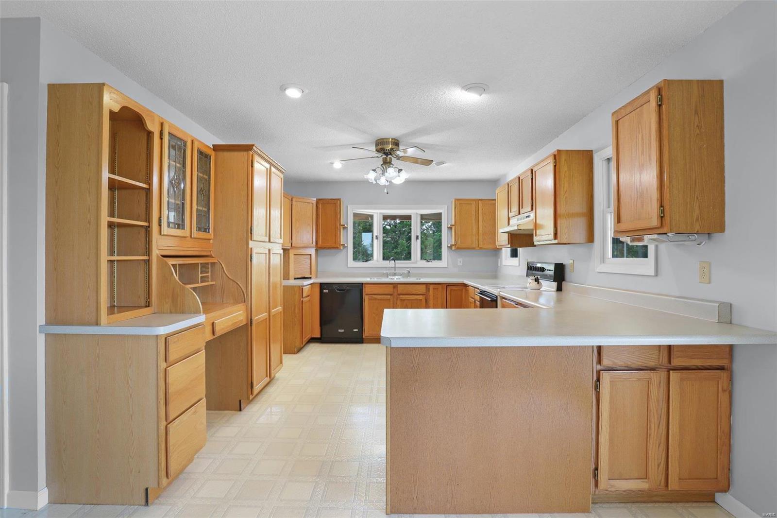 6485 Evergreen Loop Leslie, MO 63056 - Photo 18 of 67