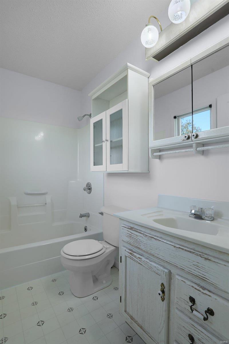 6485 Evergreen Loop Leslie, MO 63056 - Photo 26 of 67