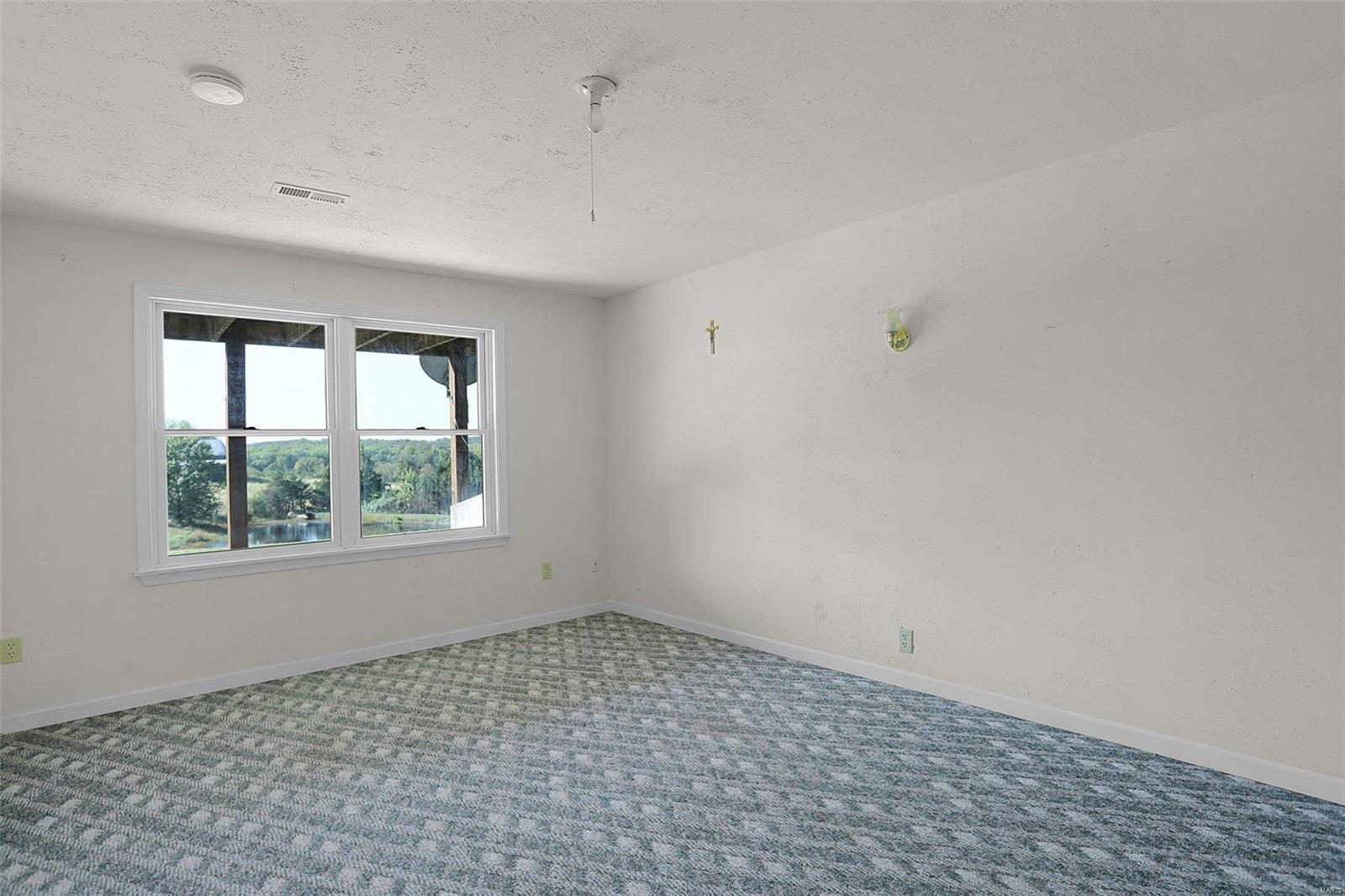 6485 Evergreen Loop Leslie, MO 63056 - Photo 36 of 67