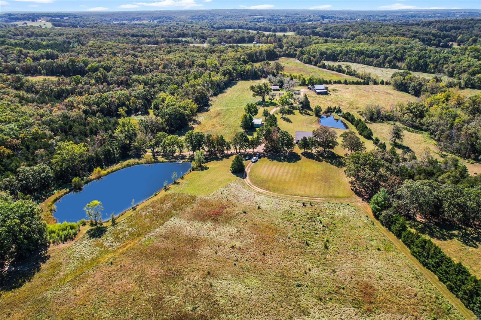 6485 Evergreen Loop Leslie, MO 63056 - Photo 9 of 67