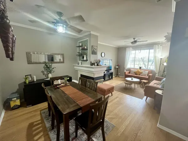 $3,300 | 9337 Harrison Street, Des Plaines, IL 60016