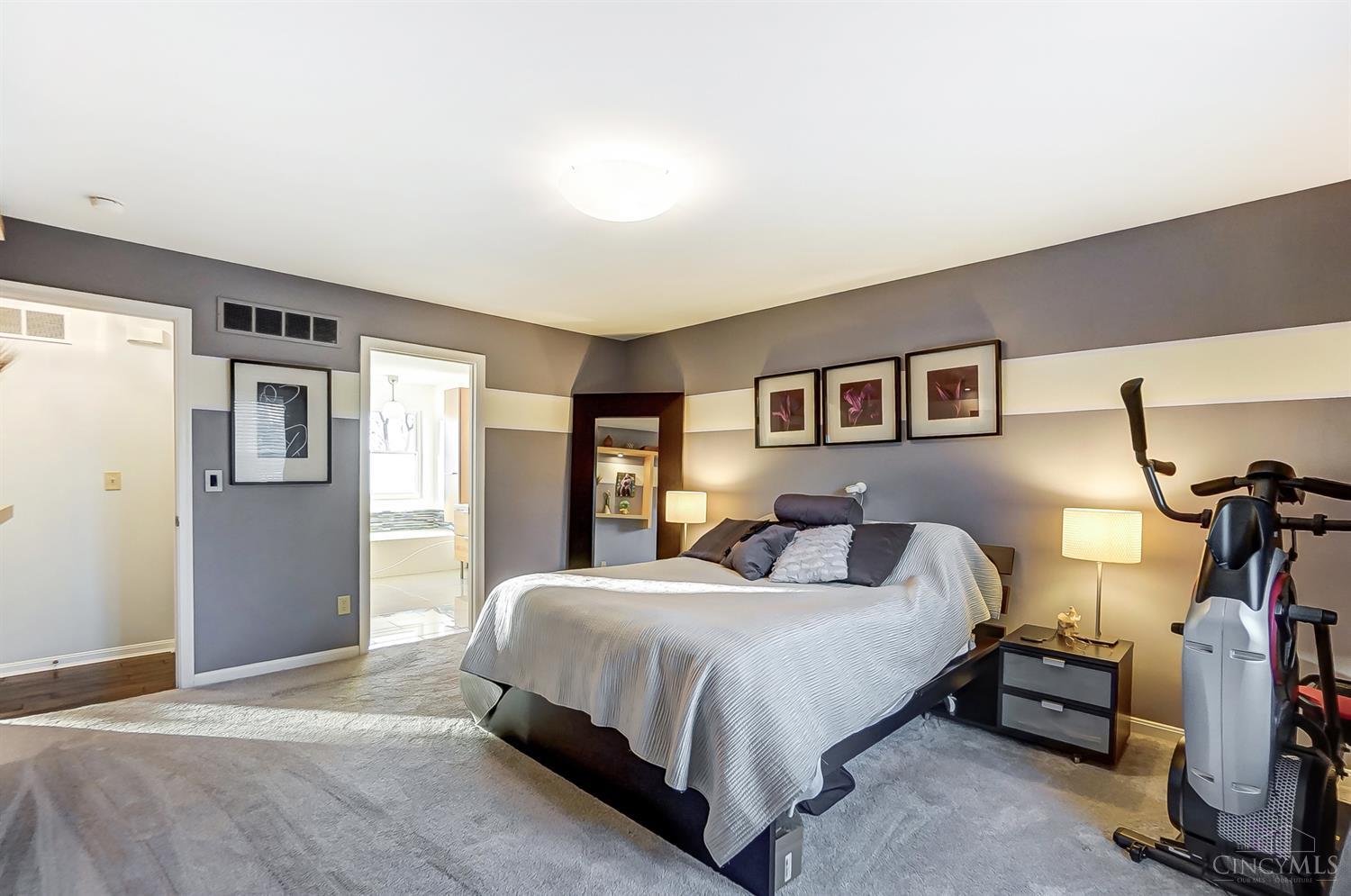 6847 Legacy Ridge Lane Cincinnati, OH 45248 - Photo 24 of 74 Gallery Image 24