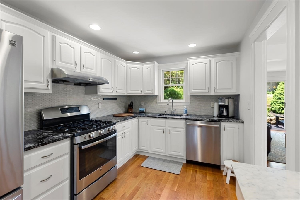 31 Fountain Road, Unit 1 Arlington, MA 02476 - Photo 8 of 29