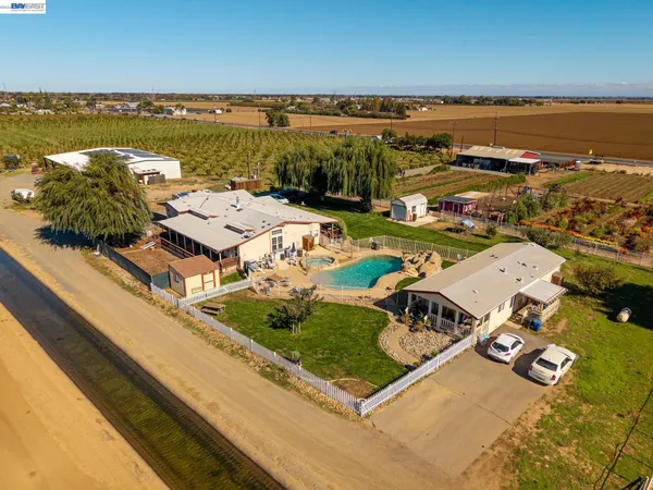 $3,950,000 | 2017 Walnut Boulevard, Brentwood, CA 94513