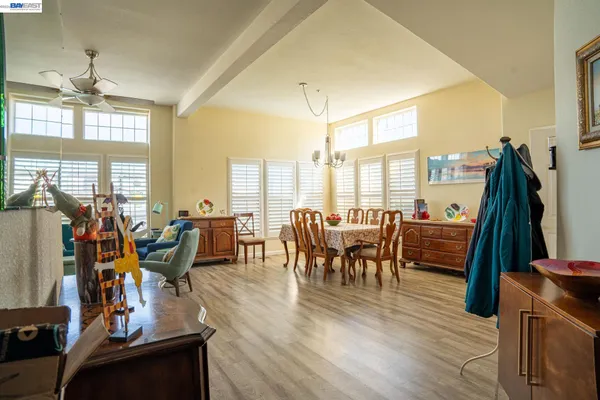 $3,950,000 | 2017 Walnut Boulevard, Brentwood, CA 94513