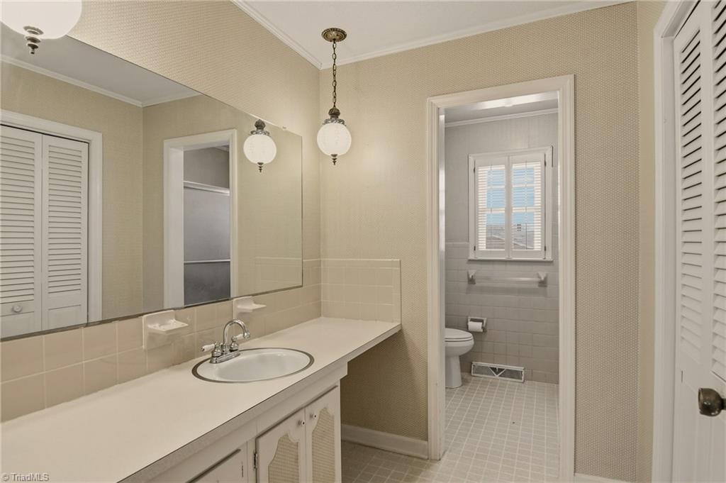 4325 Witherow Road Winston-Salem, NC 27106 - Photo 23 of 38 Full Hall bath with two sinks