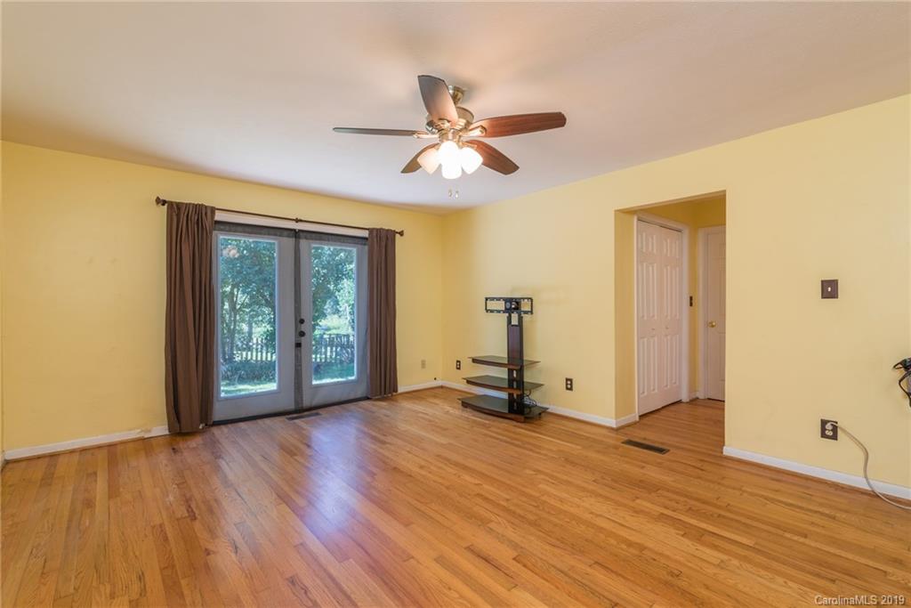 308 Lower Christ School Road Fletcher, NC 28732 - Photo 8 of 36 Gallery Image 8