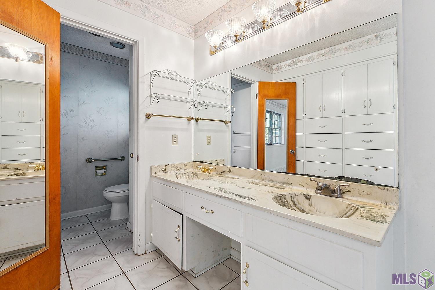 9080 Pettit Road Baker, LA 70714 - Photo 11 of 17 Gallery Image 11