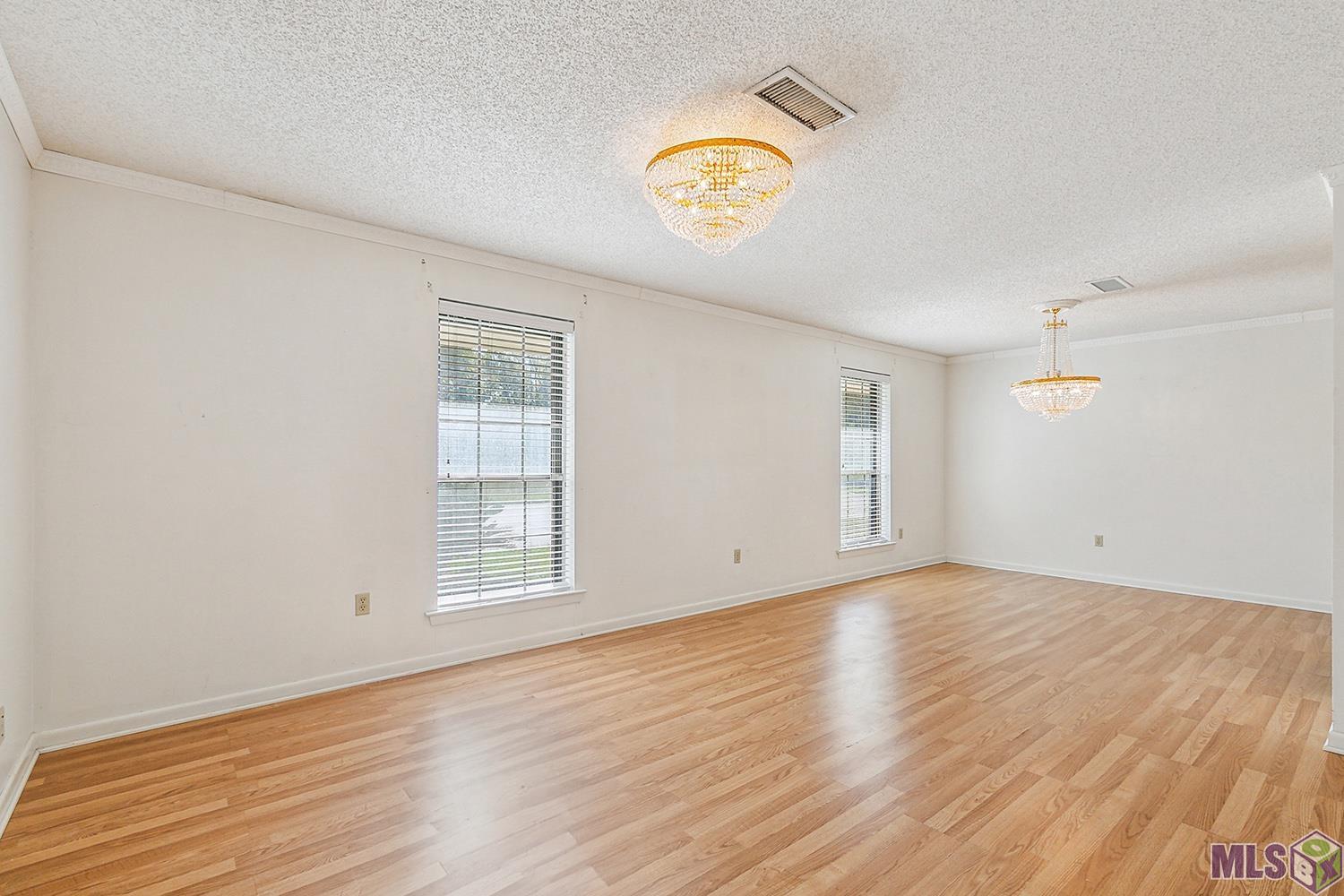 9080 Pettit Road Baker, LA 70714 - Photo 4 of 17 Gallery Image 4