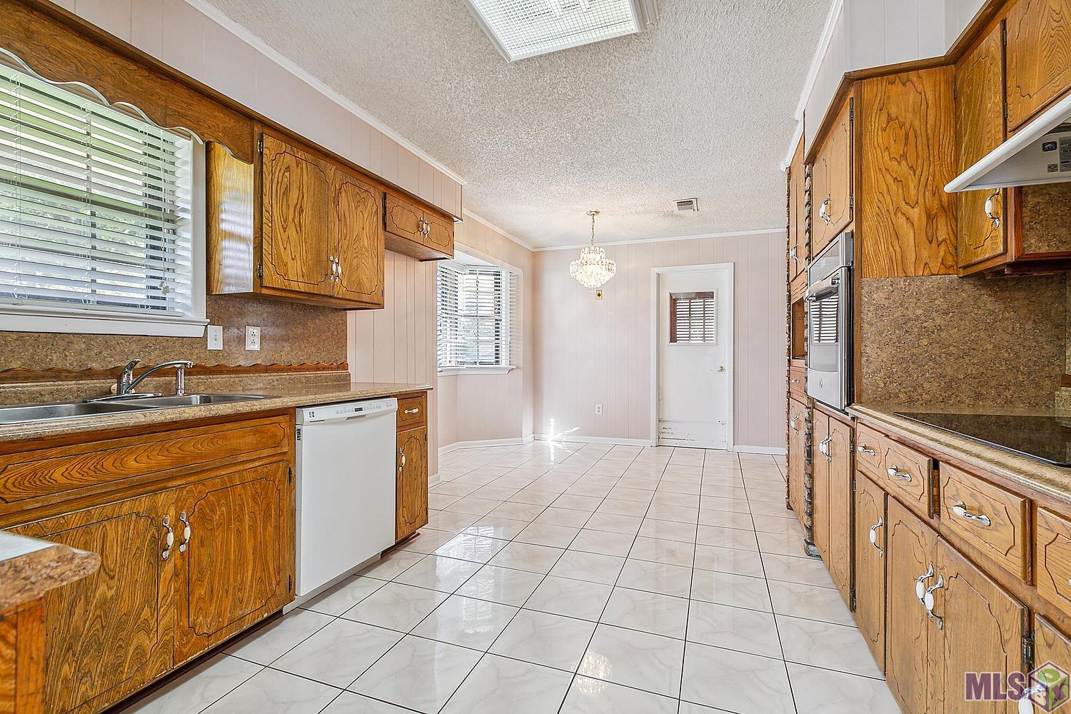 9080 Pettit Road Baker, LA 70714 - Photo 5 of 17 Gallery Image 5