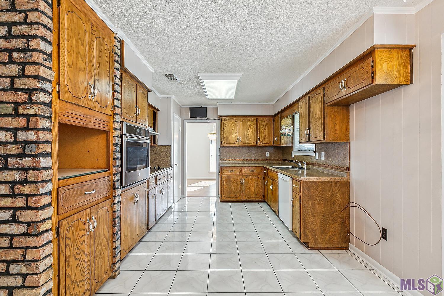 9080 Pettit Road Baker, LA 70714 - Photo 6 of 17 Gallery Image 6