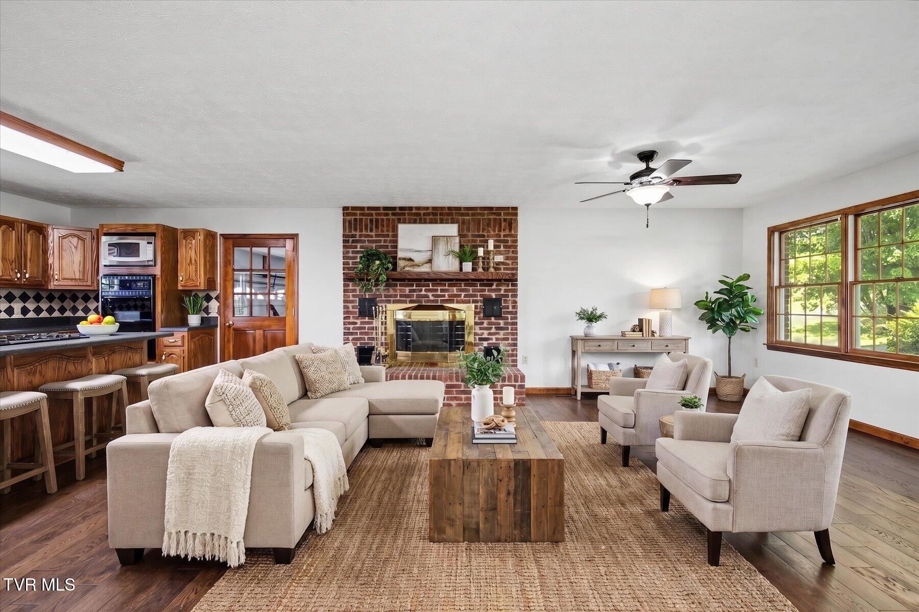 268 Byington Road Rogersville, TN 37857 - Photo 9 of 53 09-staged-option-a-1778852024331