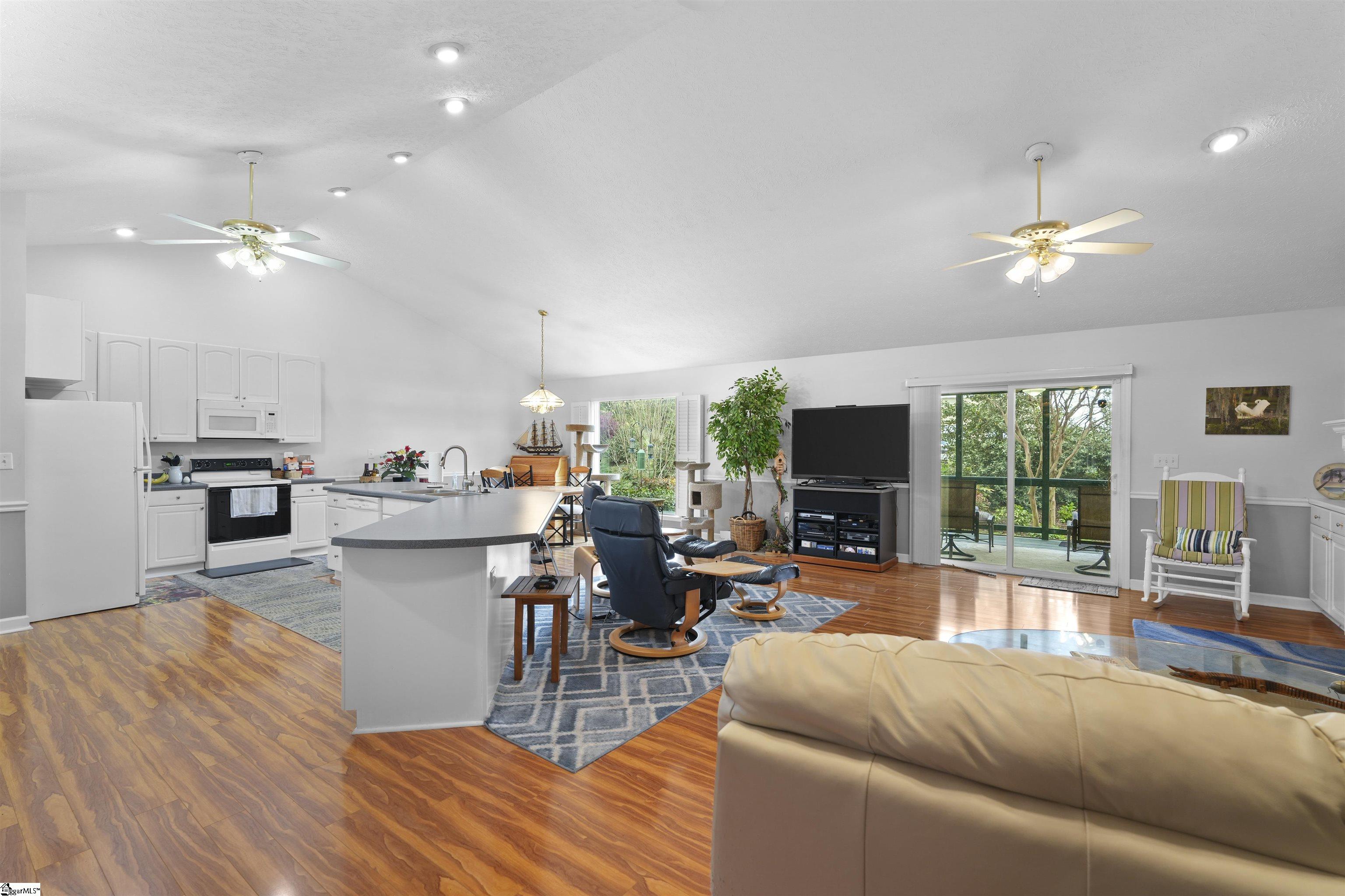 13 Terrace Ridge Drive Taylors, SC 29687 - Photo 7 of 27 Gallery Image 7