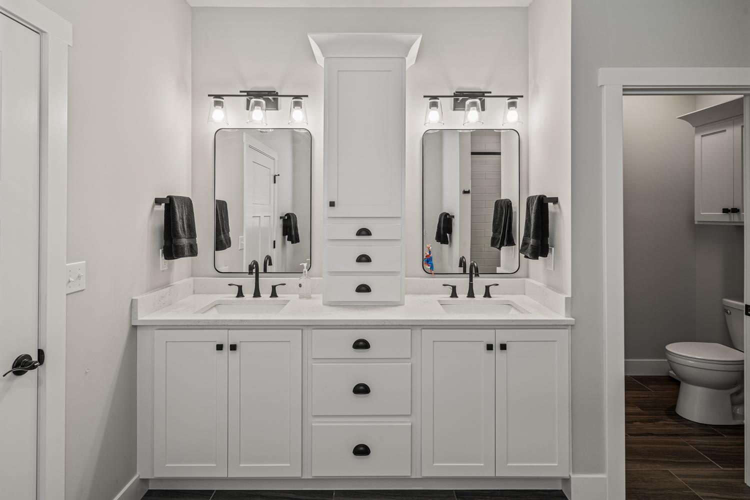 795 Madison Ridge Road Lawrenceburg, IN 47025 - Photo 32 of 72 Double vanity and private commode room.