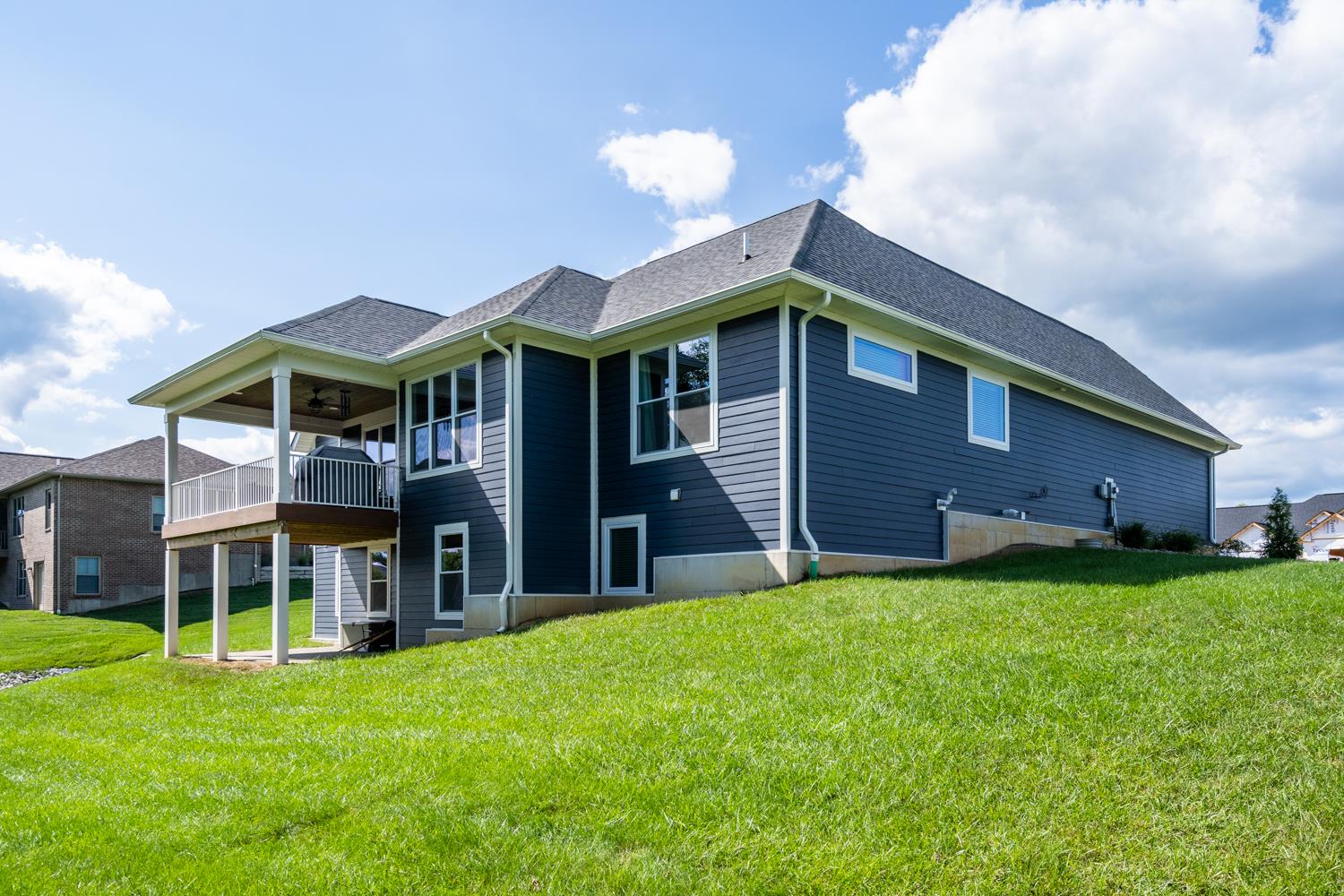 795 Madison Ridge Road Lawrenceburg, IN 47025 - Photo 58 of 72 Impressive from the rear.