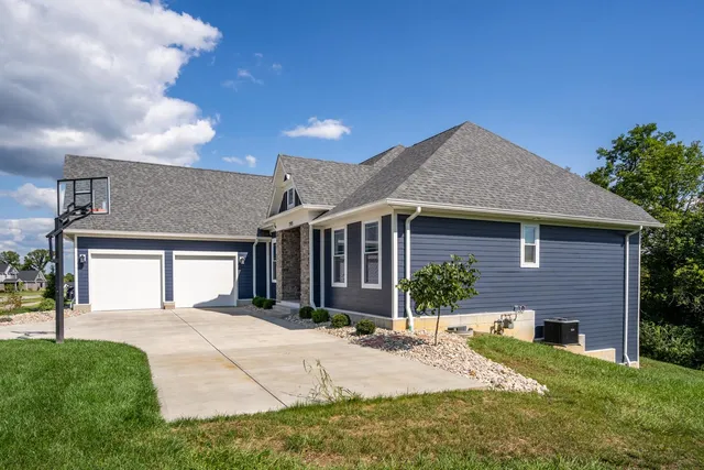 $714,900 | 795 Madison Ridge Road, Lawrenceburg, IN 47025