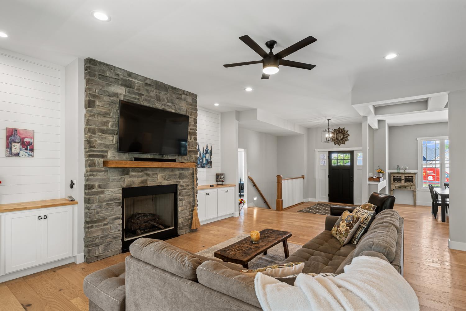 795 Madison Ridge Road Lawrenceburg, IN 47025 - Photo 8 of 72 Spacious but cozy. Beautiful white oak floors throughout!