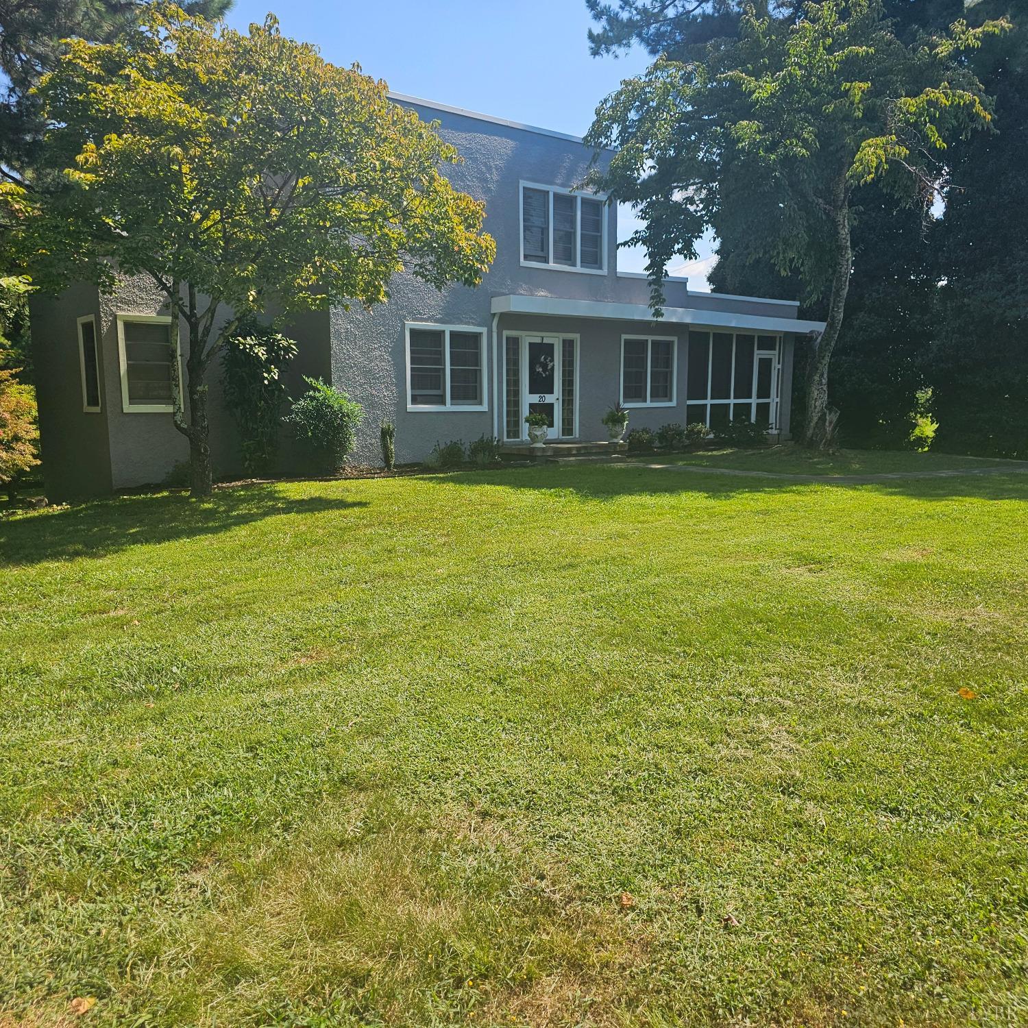 20 Peaks Road Prospect, VA 23960 - Photo 19 of 19 a front view of a house with a garden