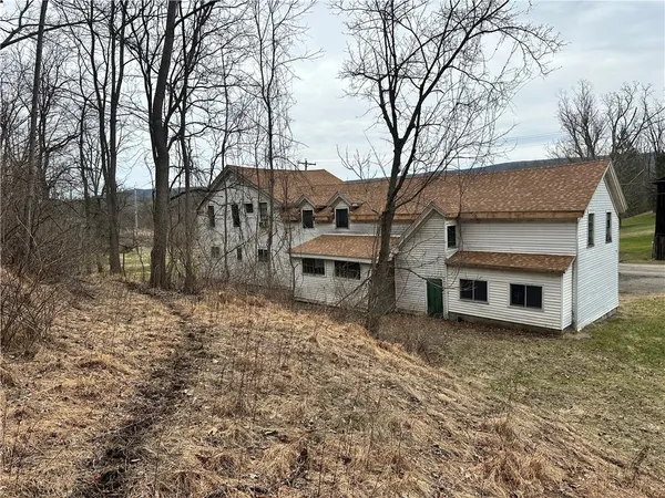 $79,900 | 355 South Genesee Street, Montour, NY 14865