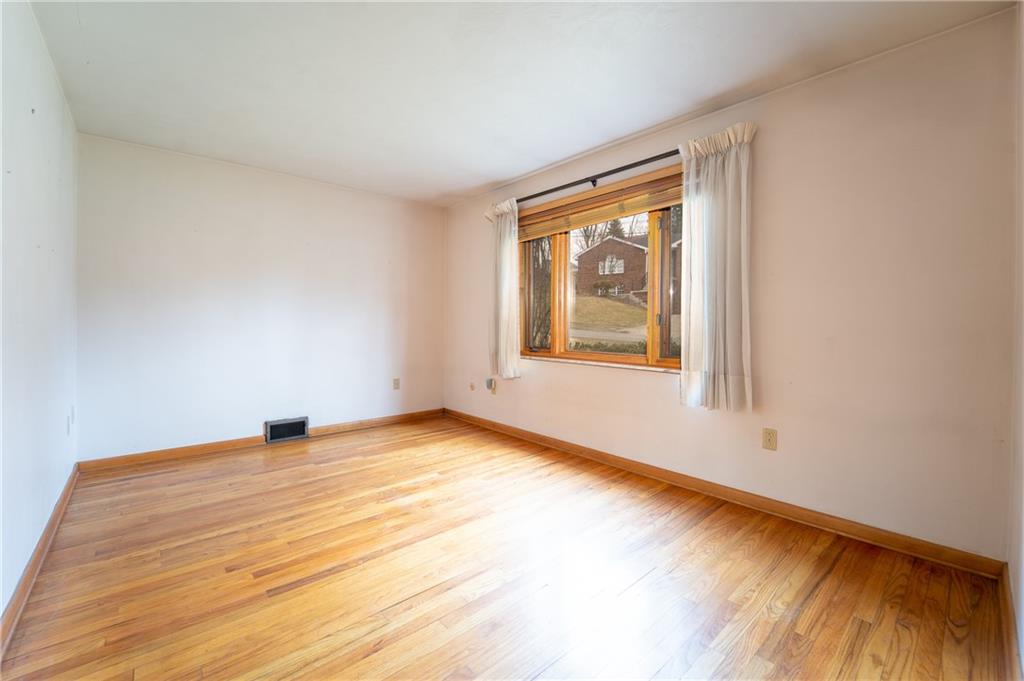 18 Greenwood Road Pittsburgh, PA 15221 - Photo 17 of 24 Gallery Image 17